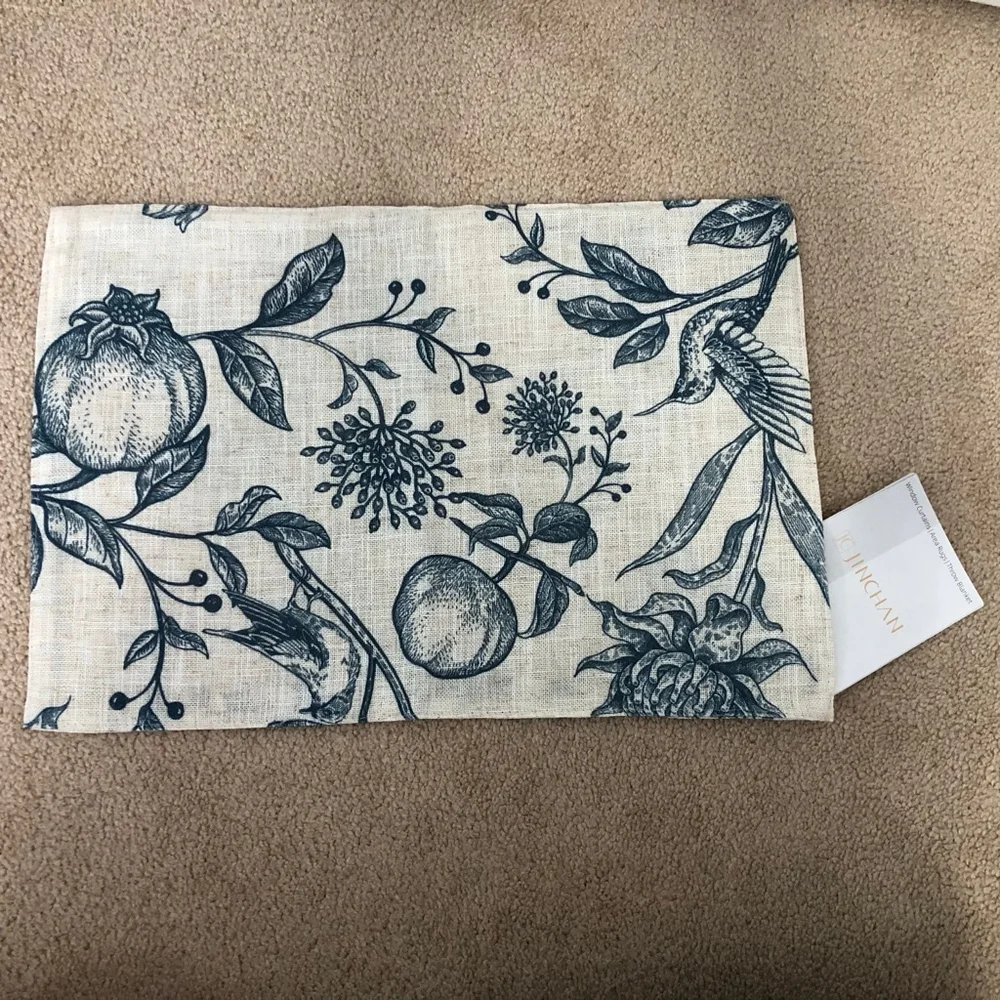 JINCHAN Beige Blue Floral Bird Placemats Set of 4